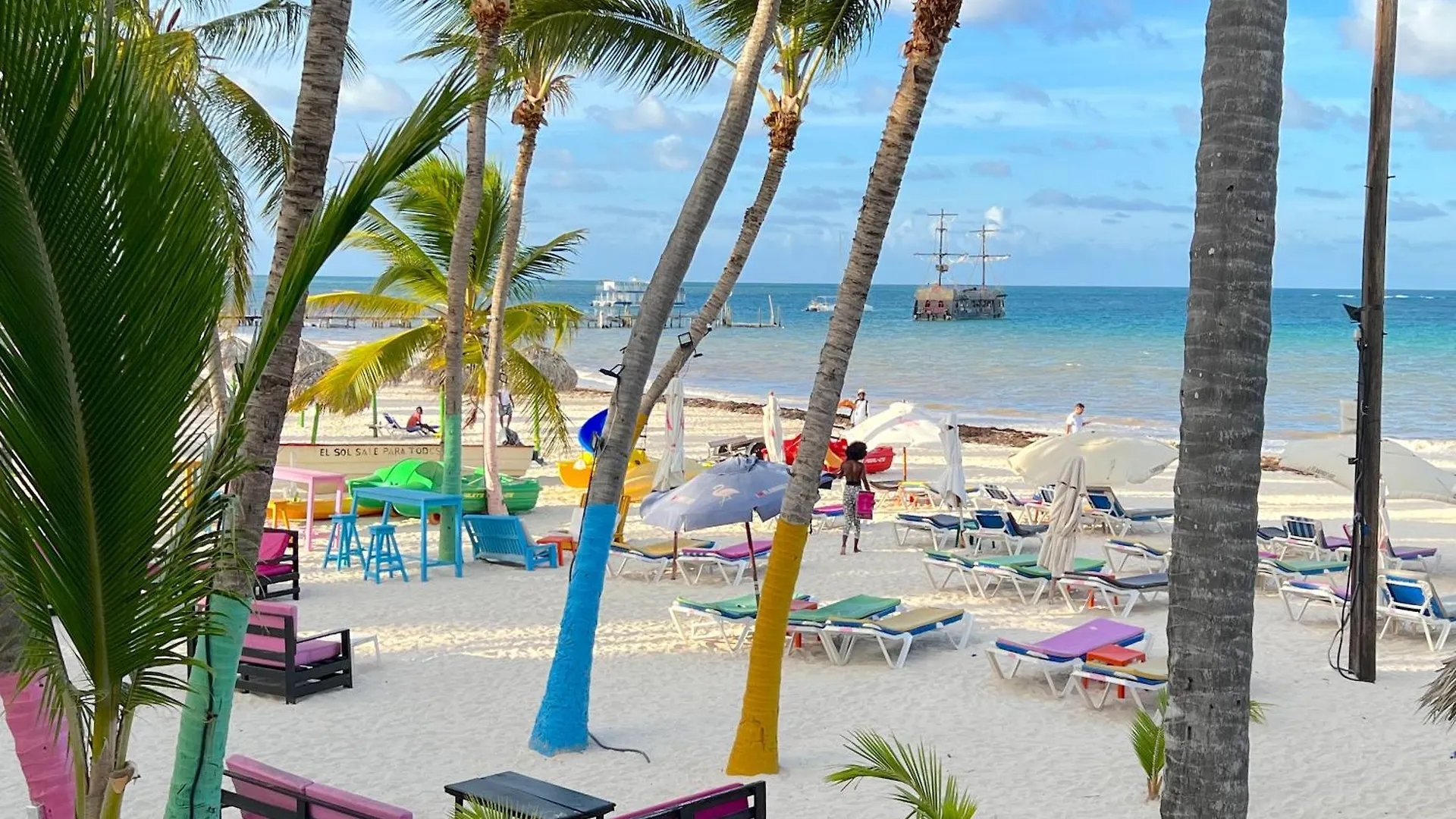 Aparthotel Serenity Suites With Rooftop Pool, Beach Club, Spa, Restaurants Punta Cana